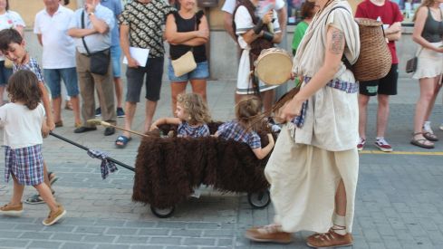 Desfile, campamento y mercado de Astures y Romanos73