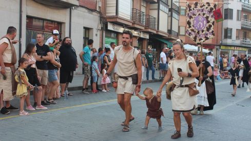Desfile, campamento y mercado de Astures y Romanos74