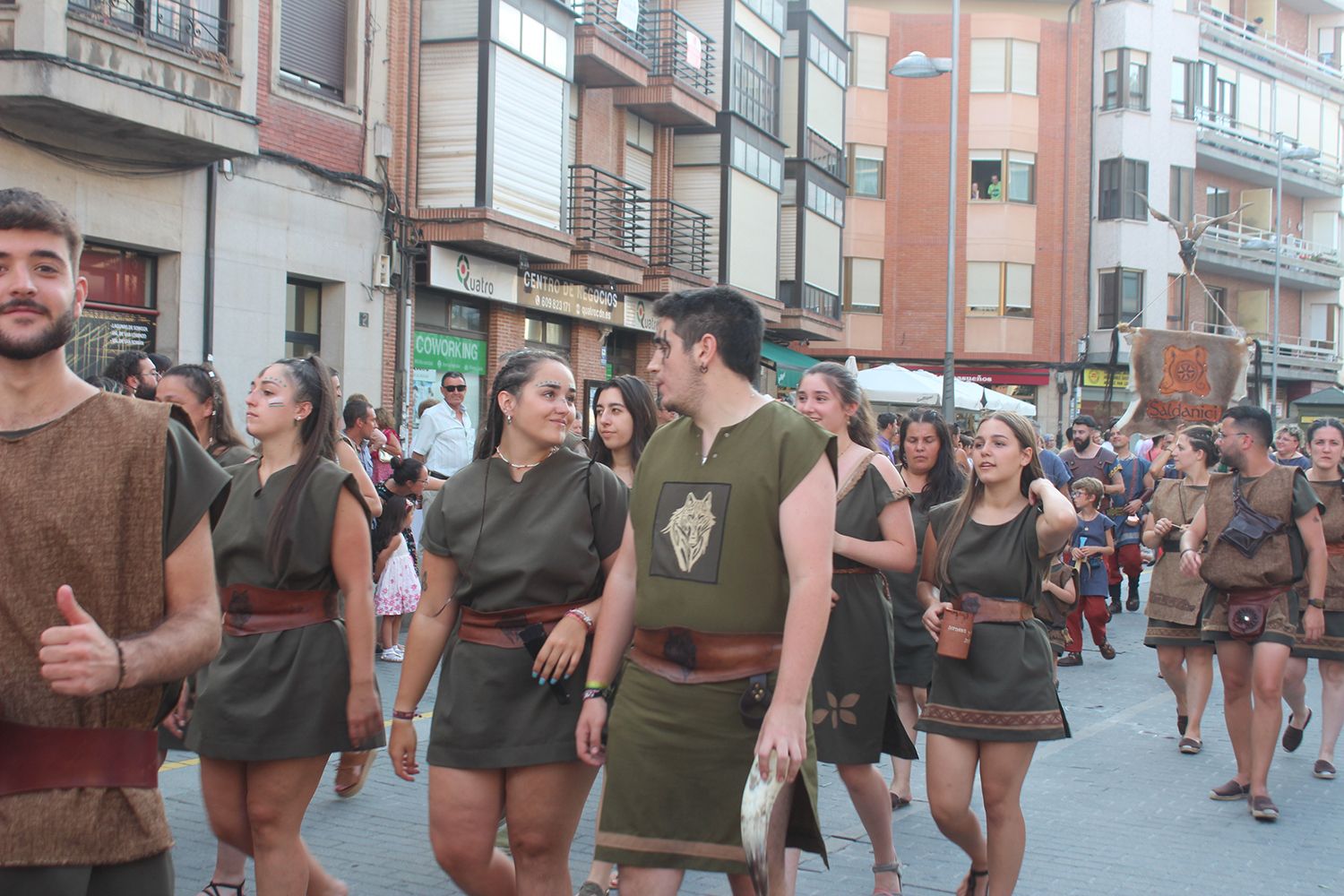 Desfile, campamento y mercado de Astures y Romanos83