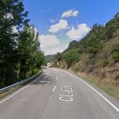 Vuelca un camión de paquetería en la AP-66 a la alturae de Rioseco de Tapia (León) en dirección a Asturias Vuelca un camión de paquetería en la AP-66 a la alturae de Rioseco de Tapia (León) en dirección a Asturias