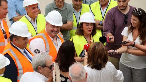 La consejera de Agricultura visita las obras de modernización del regadío de la Comunidad de Regantes del Canal Alto de Villares