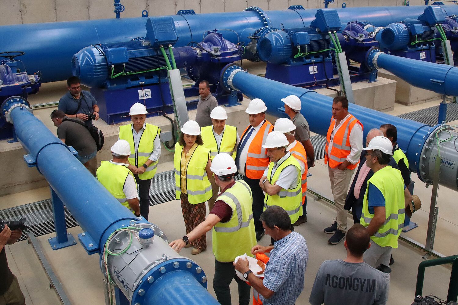 La consejera de Agricultura visita las obras de modernización del regadío de la Comunidad de Regantes del Canal Alto de Villares