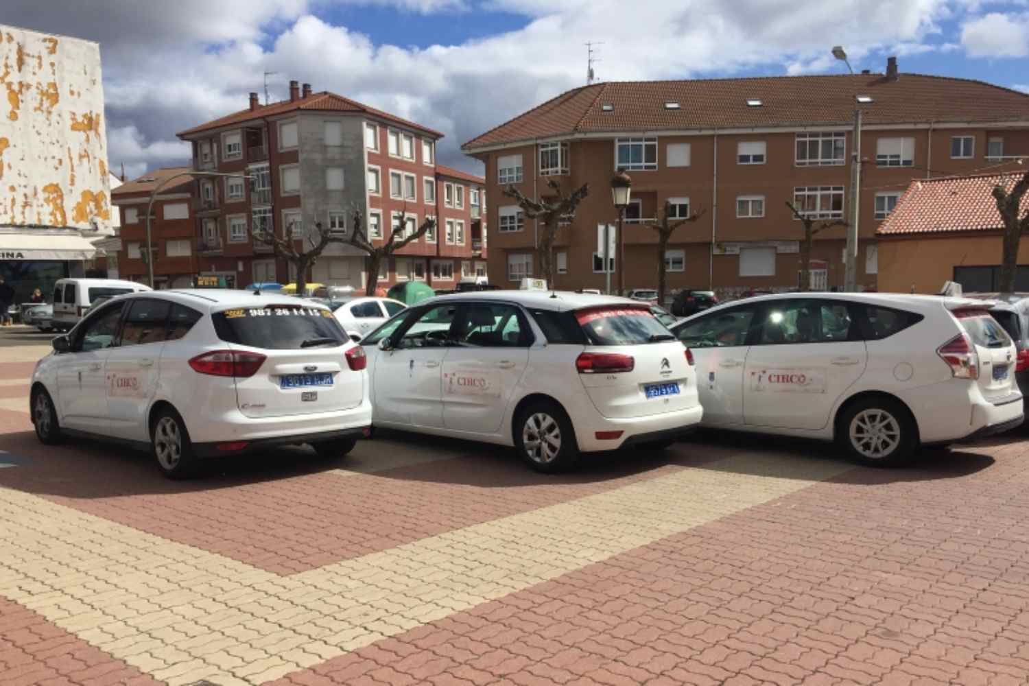 taxis villaquilambre