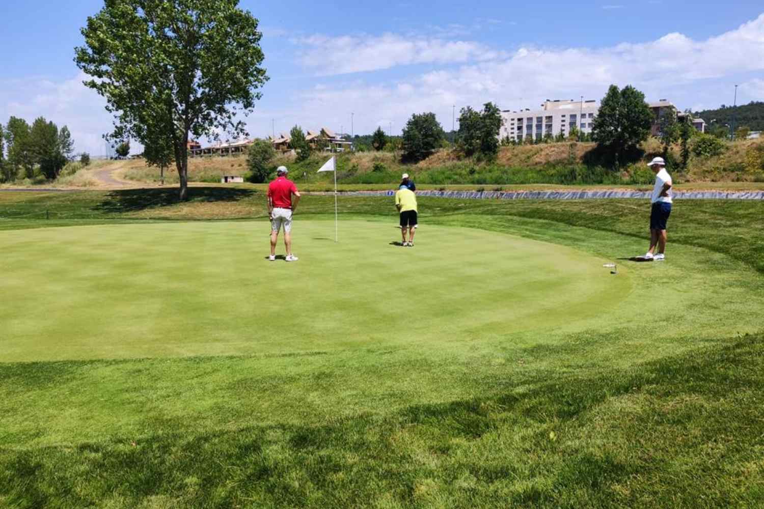 El CEL organiza un torneo de golf para seguir celebrando su 25 aniversario