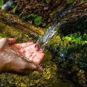 La provincia de León tiene abierto un expediente sobre la contaminación y calidad del agua / Agua | iStock 