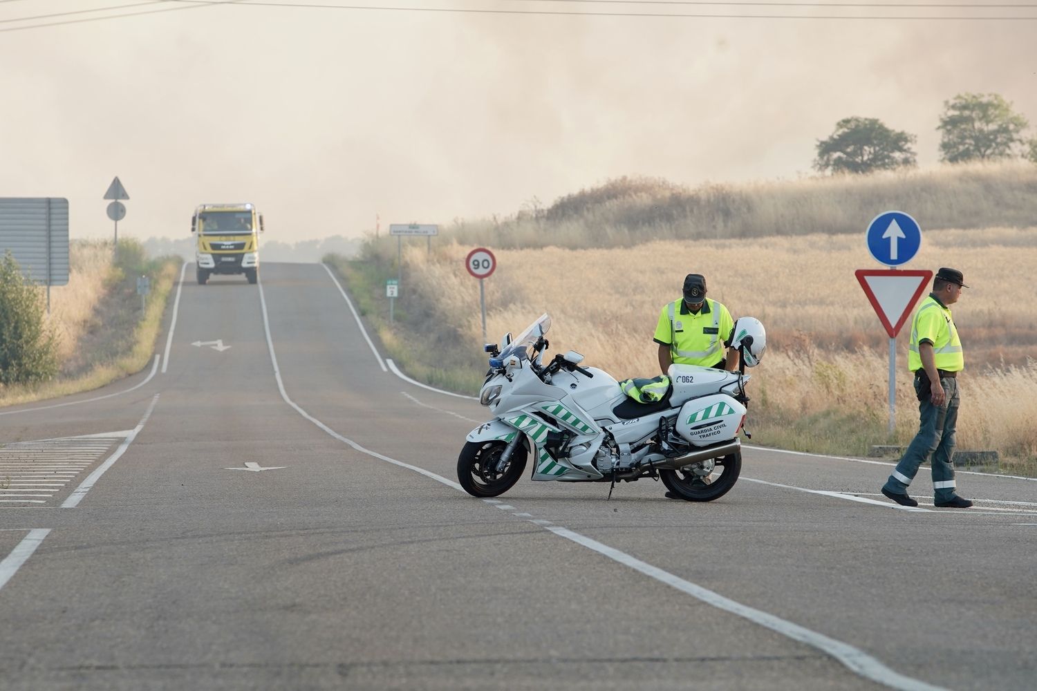 Incendio forestal de en Castrillo de los Polvazares (León) | Campillo / ICAL