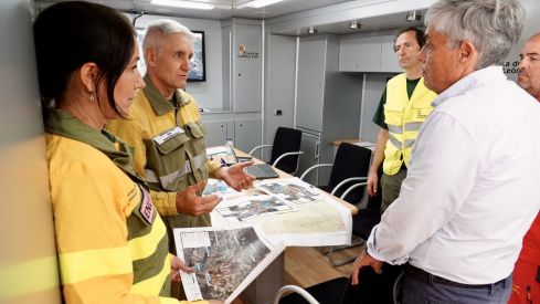 El incendio forestal de Castrillo de los Polvazares  baja a nivel 1 | Campillo / ICAL.