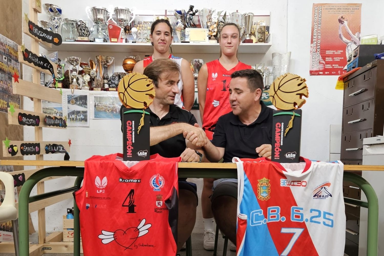 Club Baloncesto 6,25 de Ponferrada y Baloncesto Femenino León firman un acuerdo de colaboración