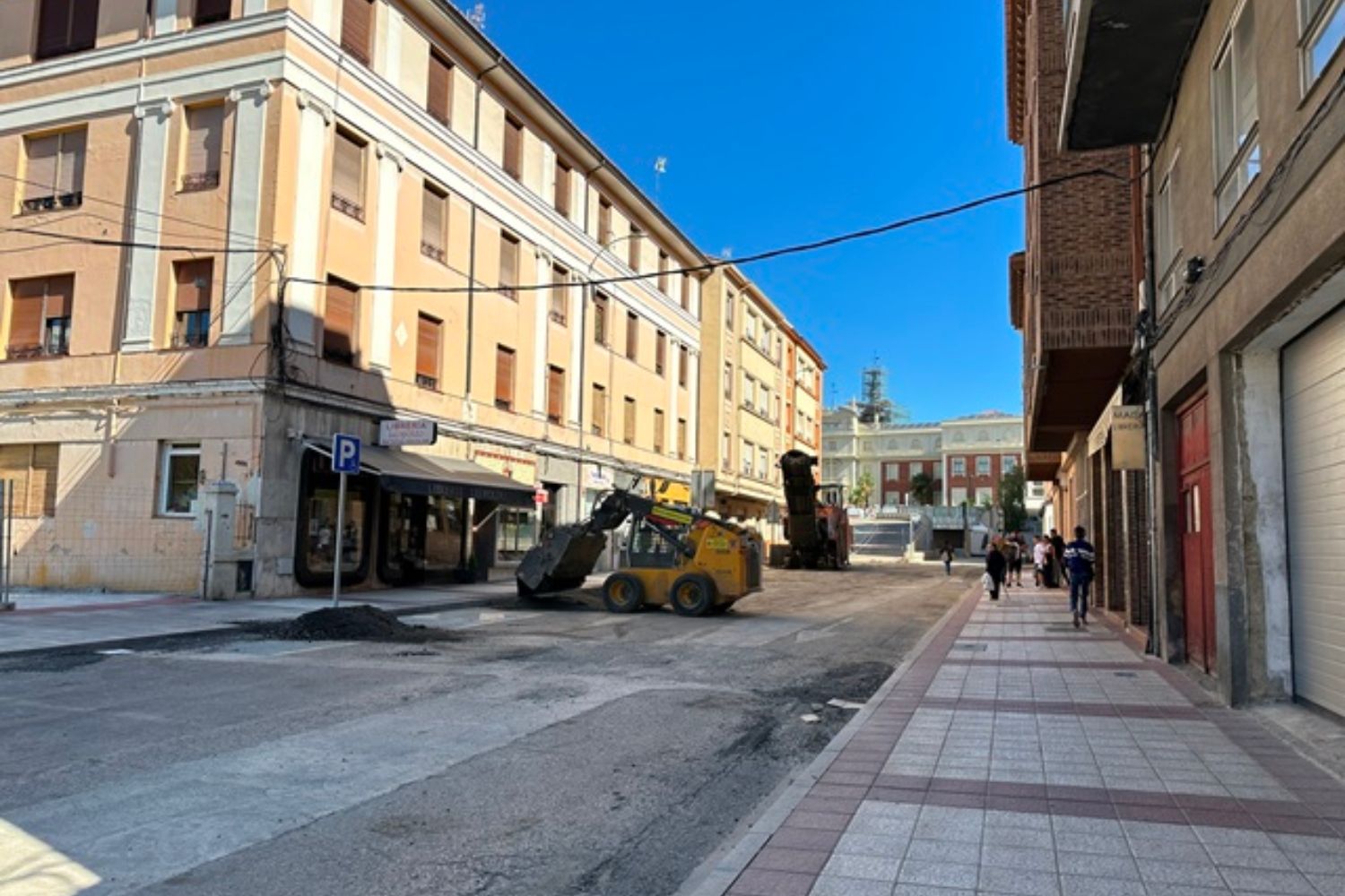 Los trabajos de asfaltado de León llegan este jueves a Mariano Andrés 