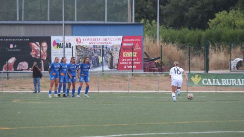 Partido entre el CD Olímpico de León y el Real Madrid B en el II Torneo Reino de LEón