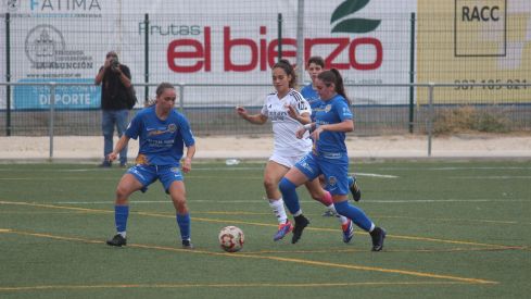 Partido entre el CD Olímpico de León y el Real Madrid B en el II Torneo Reino de LEón