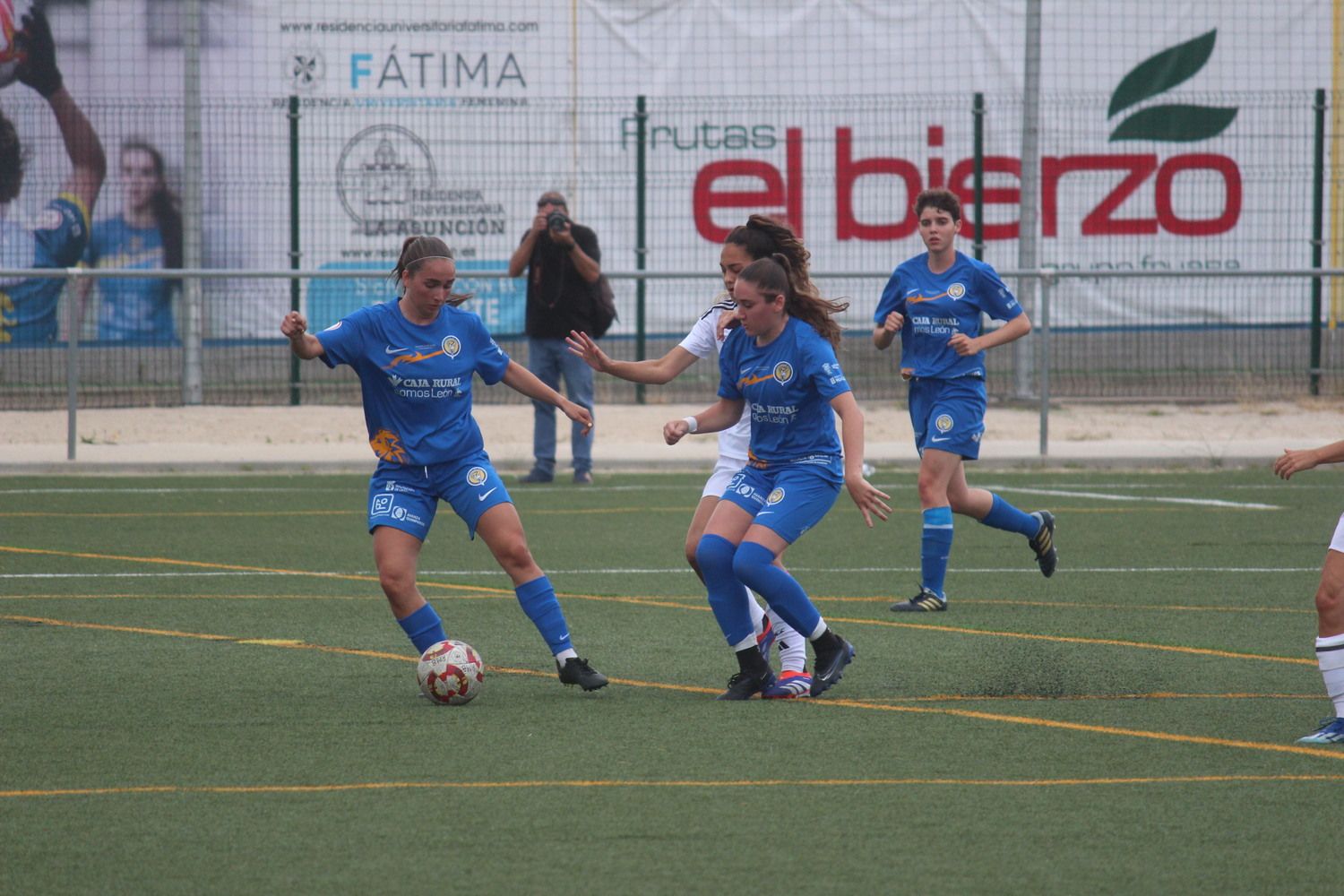 Partido entre el CD Olímpico de León y el Real Madrid B en el II Torneo Reino de LEón