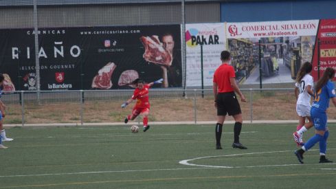Partido entre el CD Olímpico de León y el Real Madrid B en el II Torneo Reino de LEón