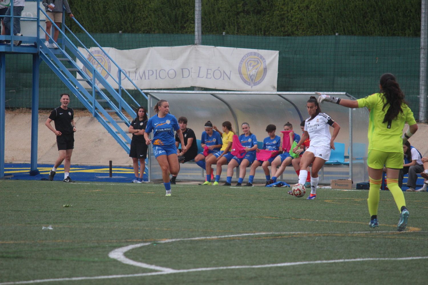 Partido entre el CD Olímpico de León y el Real Madrid B en el II Torneo Reino de LEón