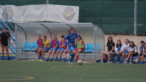 Partido entre el CD Olímpico de León y el Real Madrid B en el II Torneo Reino de LEón