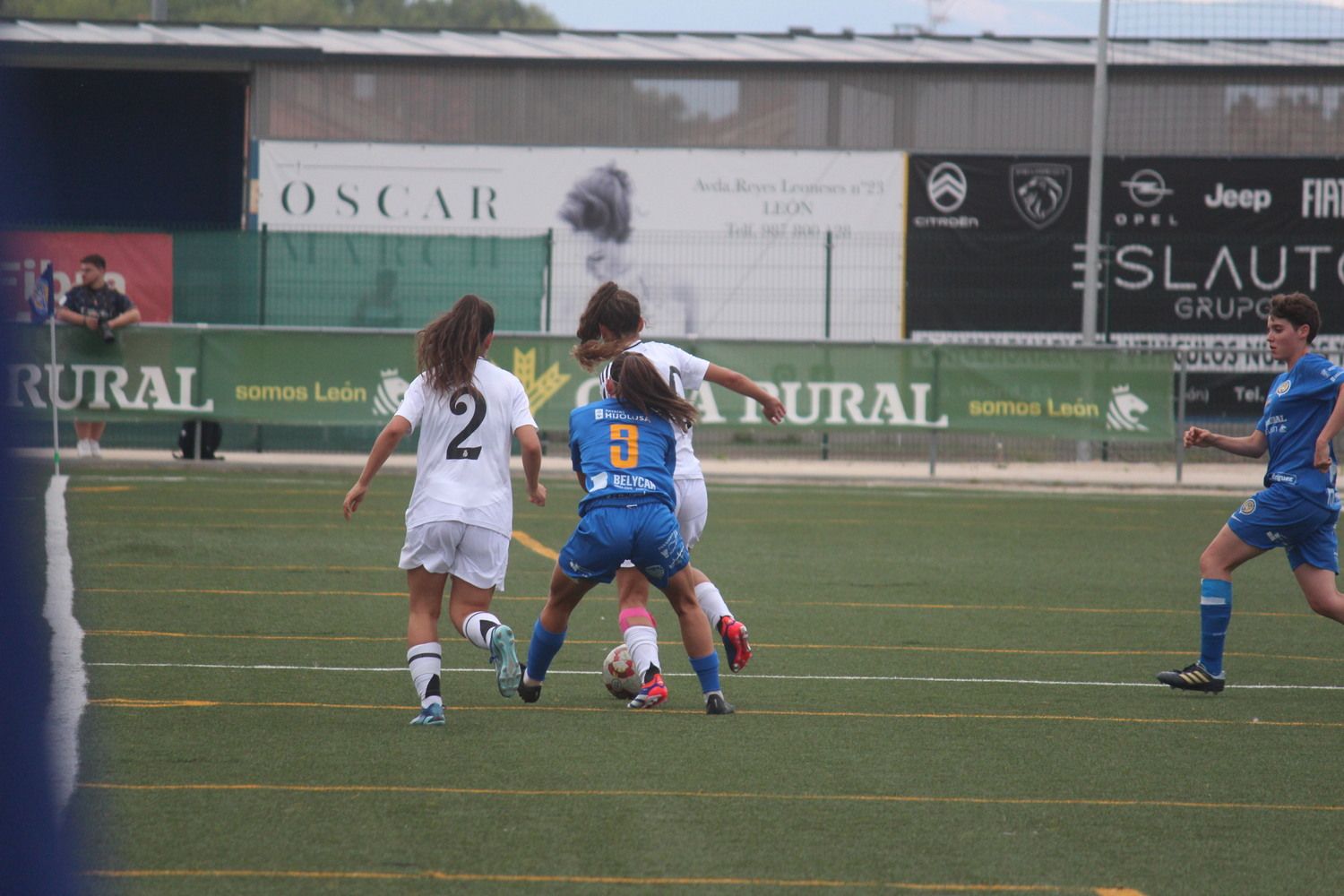 Partido entre el CD Olímpico de León y el Real Madrid B en el II Torneo Reino de LEón