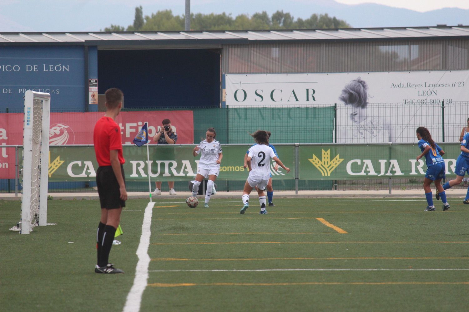 Partido entre el CD Olímpico de León y el Real Madrid B en el II Torneo Reino de LEón