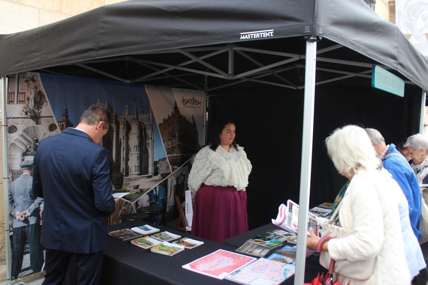 III Feria Modernista de León