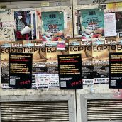 Los carteles de este restaurante de León invaden las calles para celebrar el Día Mundial de la Arepa