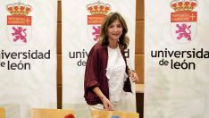 Nuria González asegura que "la sociedad leonesa está muy satisfecha" por conseguir el grado de Medicina en la ULE