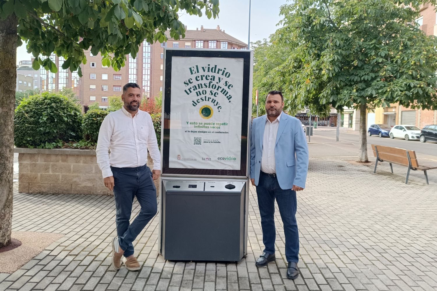 El Ayuntamiento de León y Ecovidrio lanzan una campaña para concienciar sobre el reciclaje de envases de vidrio