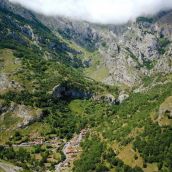 Asciende a nivel 1 el incendio de Caín de Valdeón 