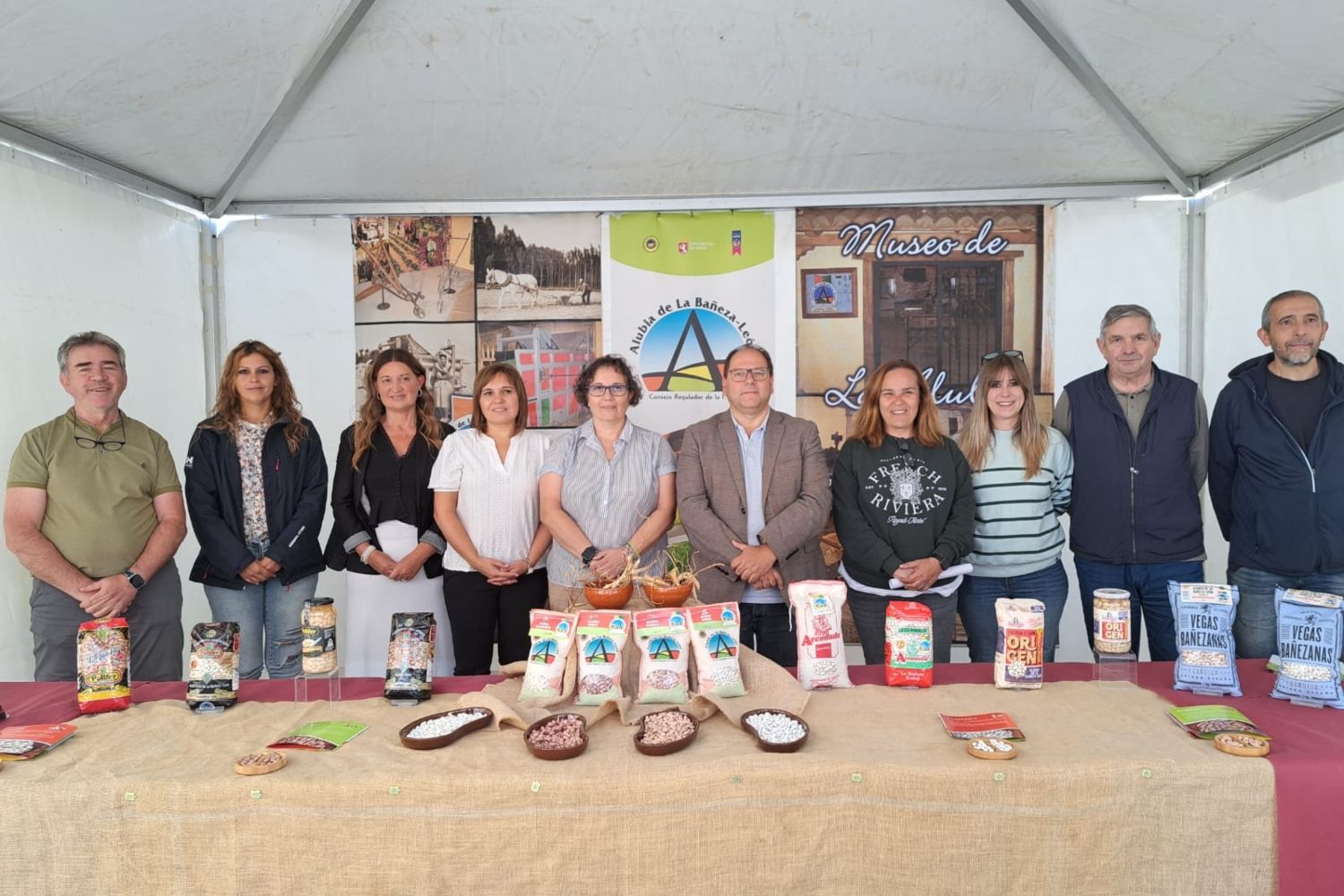 La Bañeza (León) inaugura la XXI Feria Agroalimentaria con la tradicional Alubiada como protagonista