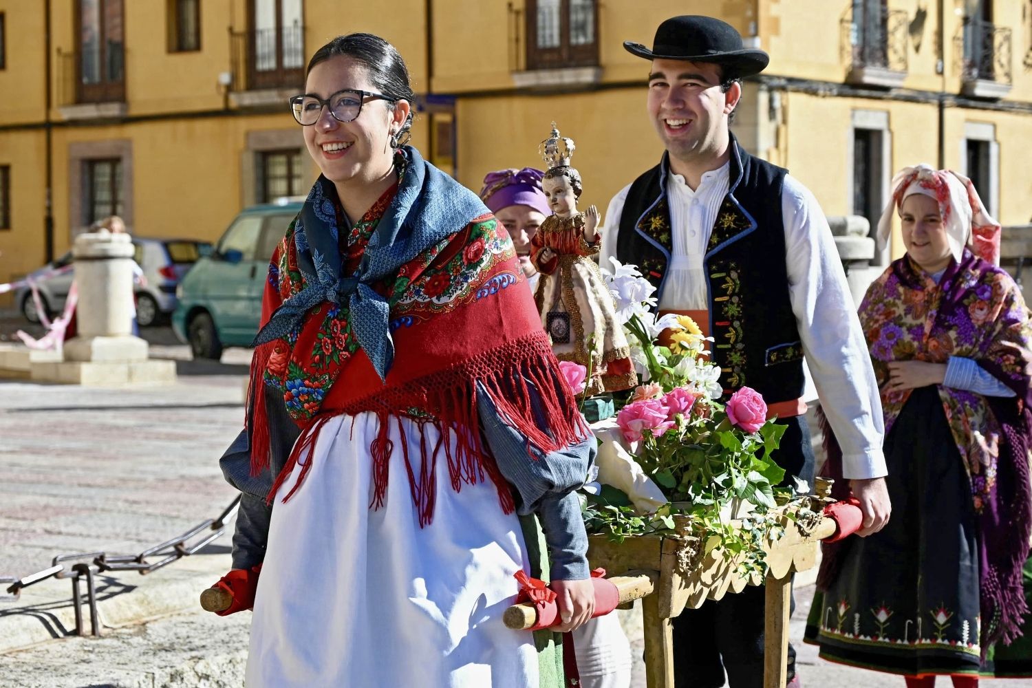 Día de Exaltación de la Indumentaria Tradicional en León (1)