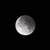 Eclipse en la Superluna de Cosecha vista desde León | Peio García (ICAL)