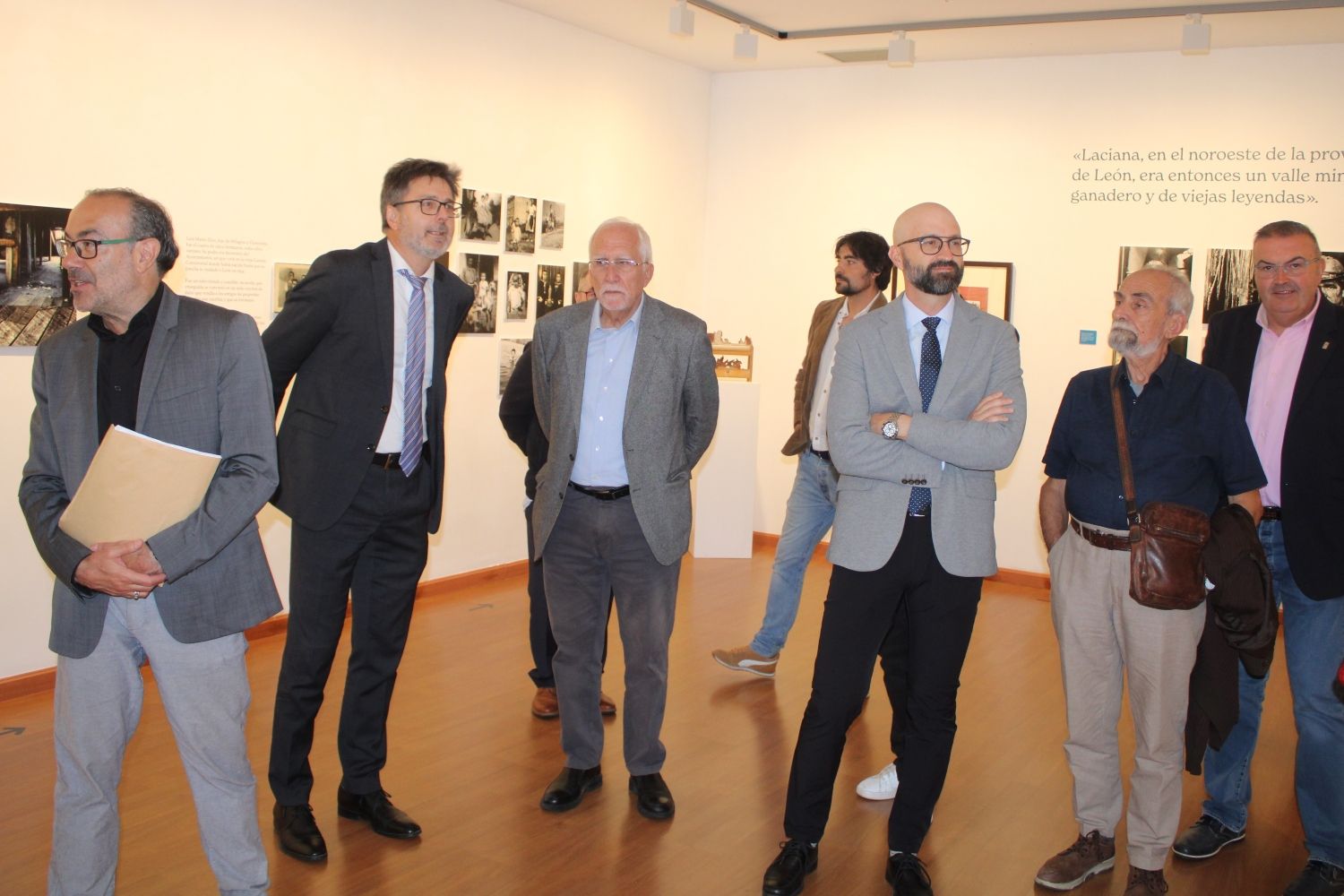 exposición 'Vivir contando' dedicada a Luis Mateo Díez (6)