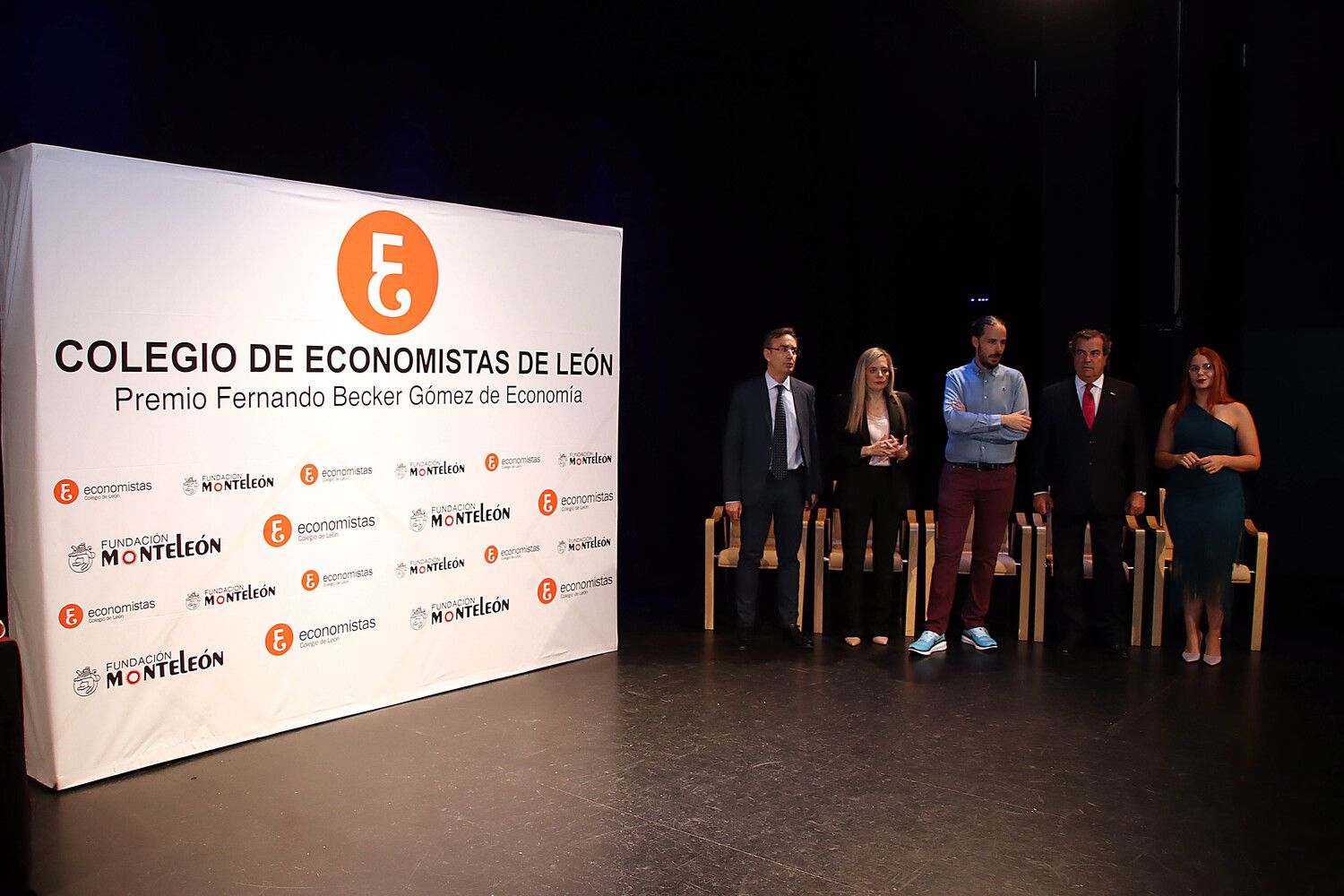  Entrega del Premio de Economía Fernando Becker Gómez