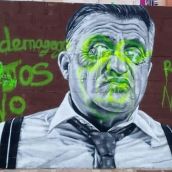 Vandalizan el mural de El Gran Wyoming en La Bañeza (León)