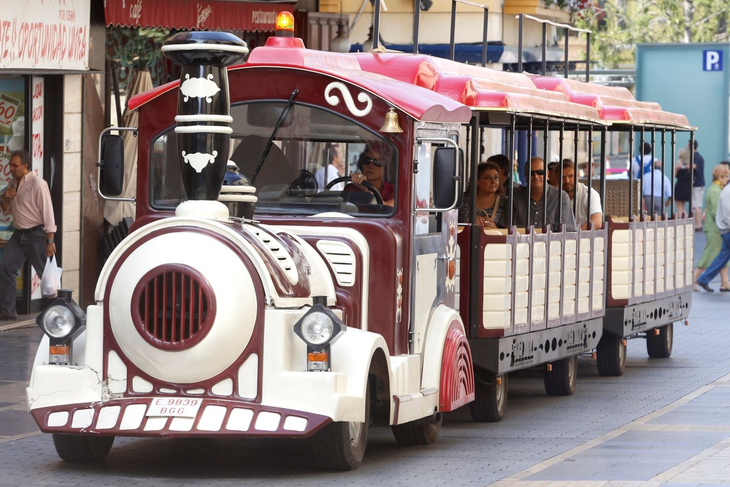 turistas león