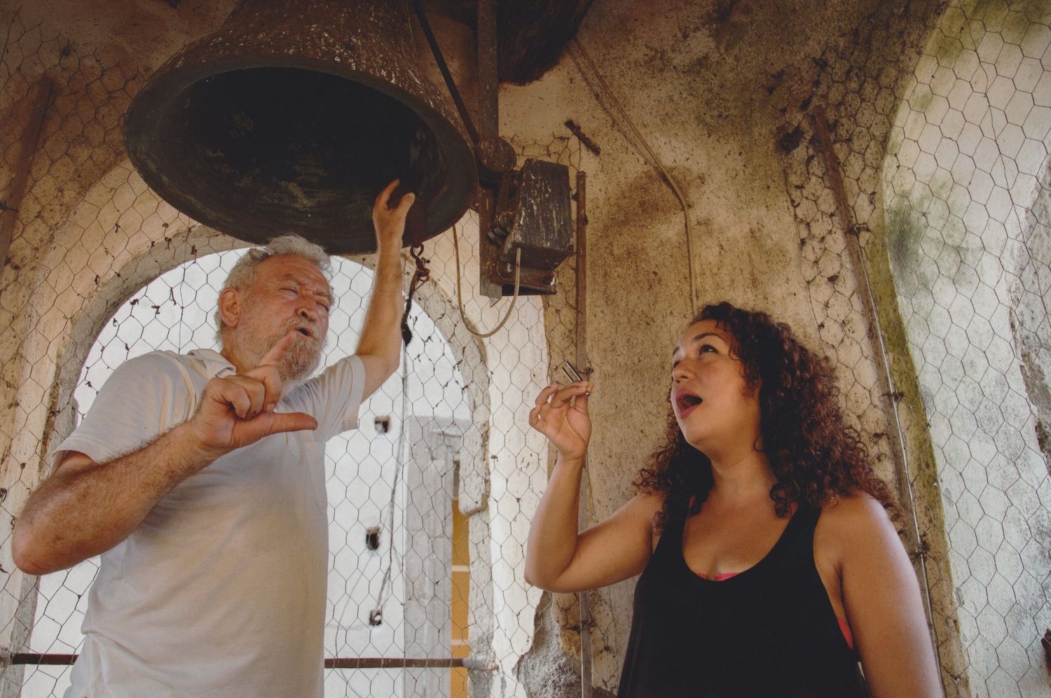 Un concierto reúne a Llorenç Barber, Montserrat Palacios y las campanas de cuatro pueblos de León | Caludia Gambadoro