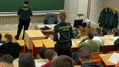 Cerca de 700 personas opositan a Guardia Civil en León