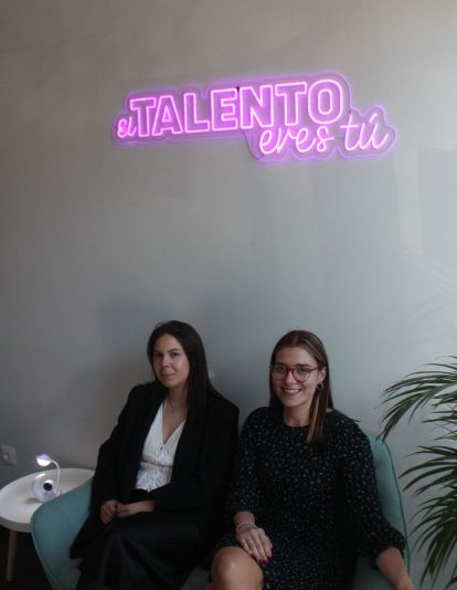 Ana Aller y Belén Álvarez en la inauguración del Centro