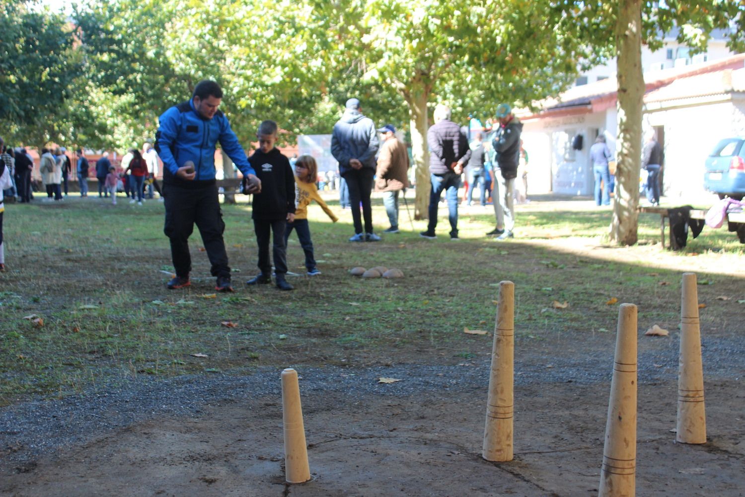 Jornada de juegos tradicionales para niños en León