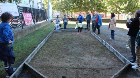 Jornada de juegos tradicionales para niños en León
