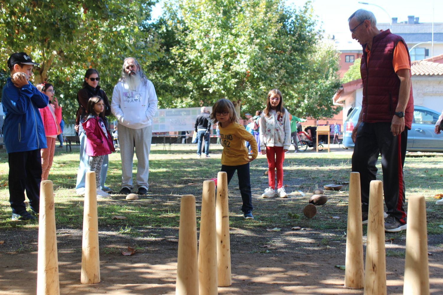 Jornada de juegos tradicionales para niños en León