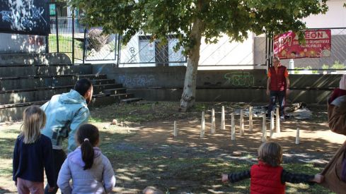 Jornada de juegos tradicionales para niños en León
