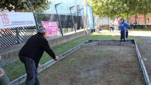 Jornada de juegos tradicionales para niños en León
