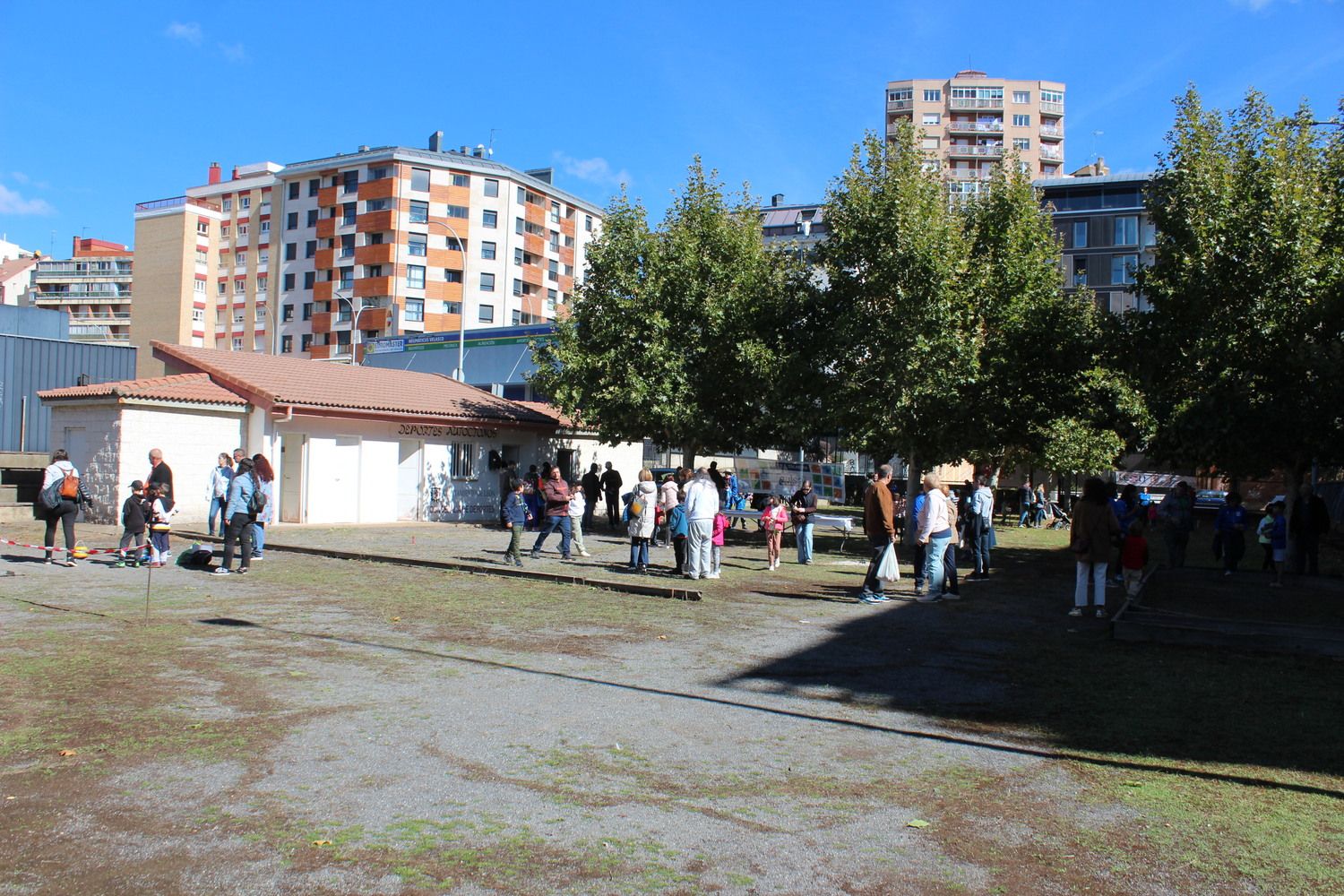 Jornada de juegos tradicionales para niños en León