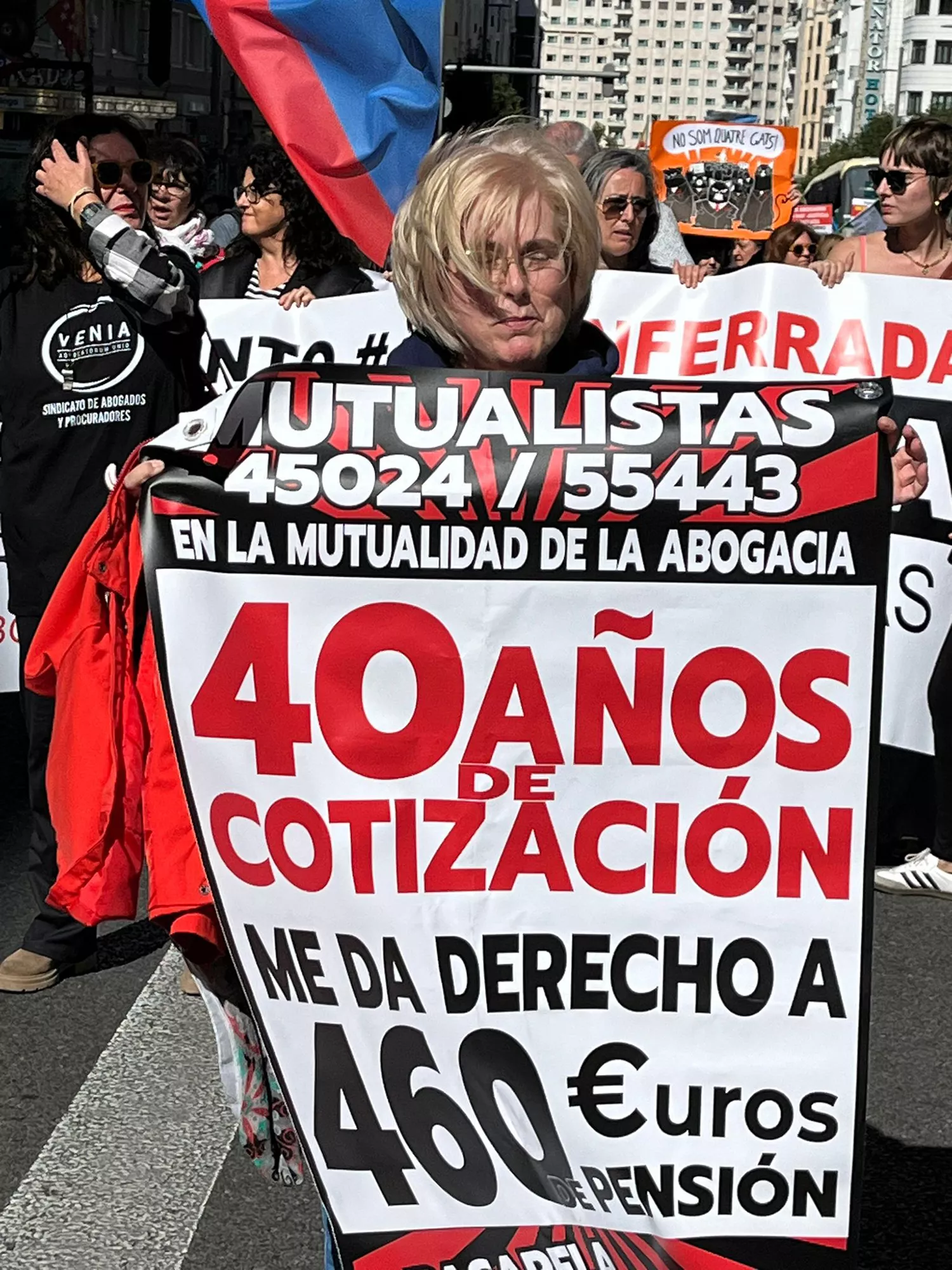 Abogados y procuradores del Bierzo reivindican en Madrid "unas pensiones dignas"