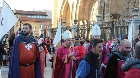 Representación del tributo de las 100 doncellas de León