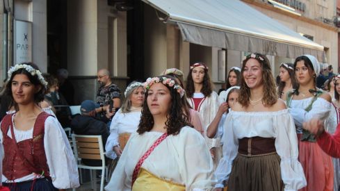 Representación del tributo de las 100 doncellas de León