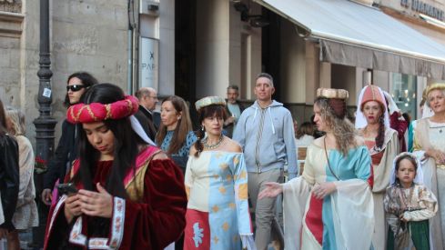 Representación del tributo de las 100 doncellas de León