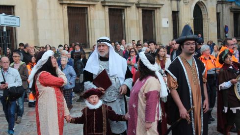 Representación del tributo de las 100 doncellas de León