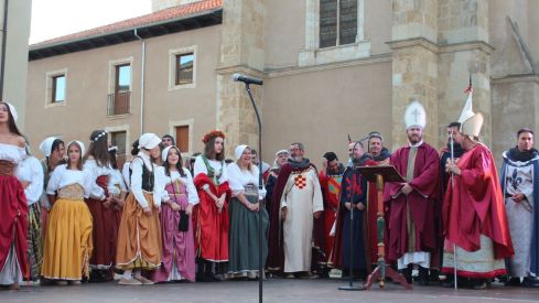 Representación del tributo de las 100 doncellas de León