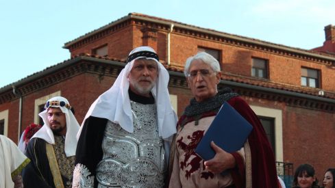 Representación del tributo de las 100 doncellas de León