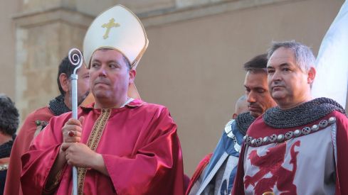 Representación del tributo de las 100 doncellas de León